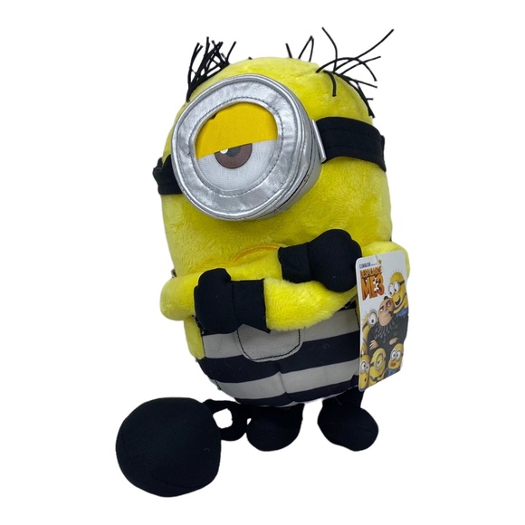 Universal Studios Despicable Me 3 Jailbird Minion Plush - Picture 1 of 1